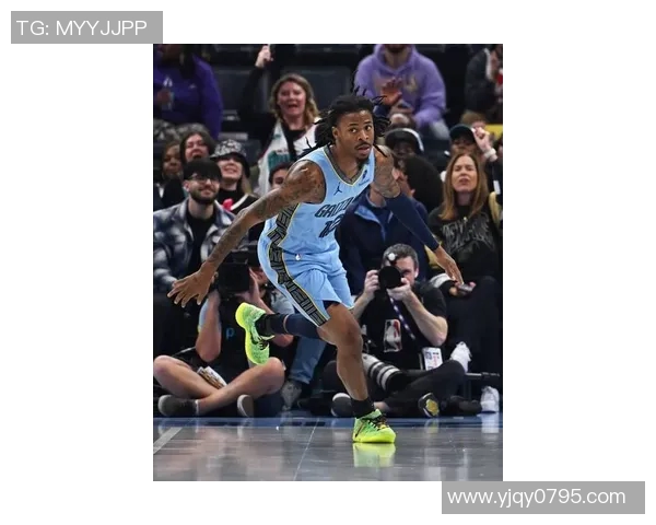 莫兰特态度引发争议灰熊面临困境主帅公开质疑球队未来方向 莫兰特态度引发争议灰熊面临困境主帅公开质疑球队未来方向